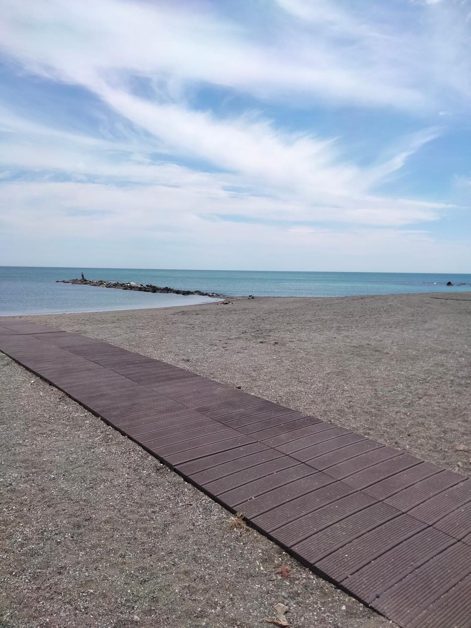 Apartamento Primera Linea De Playa Manilva Dış mekan fotoğraf